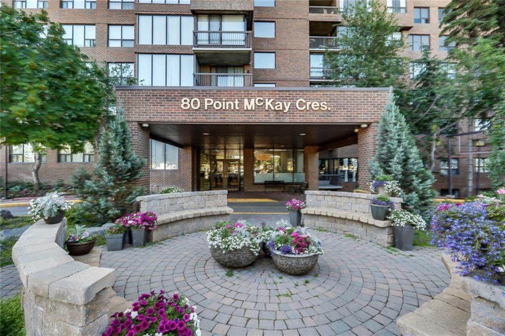 80 Point Mckay Crescent - Photo 1
