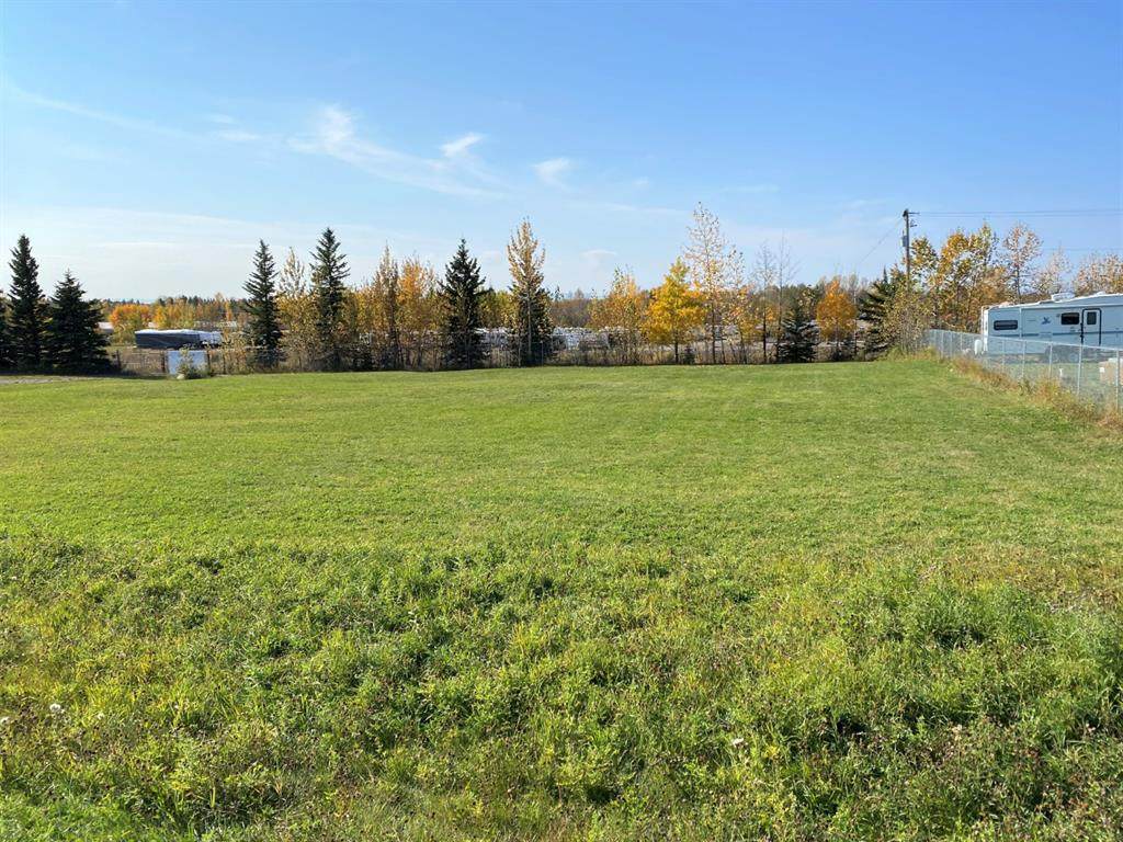 4328 45 Street - Photo 1