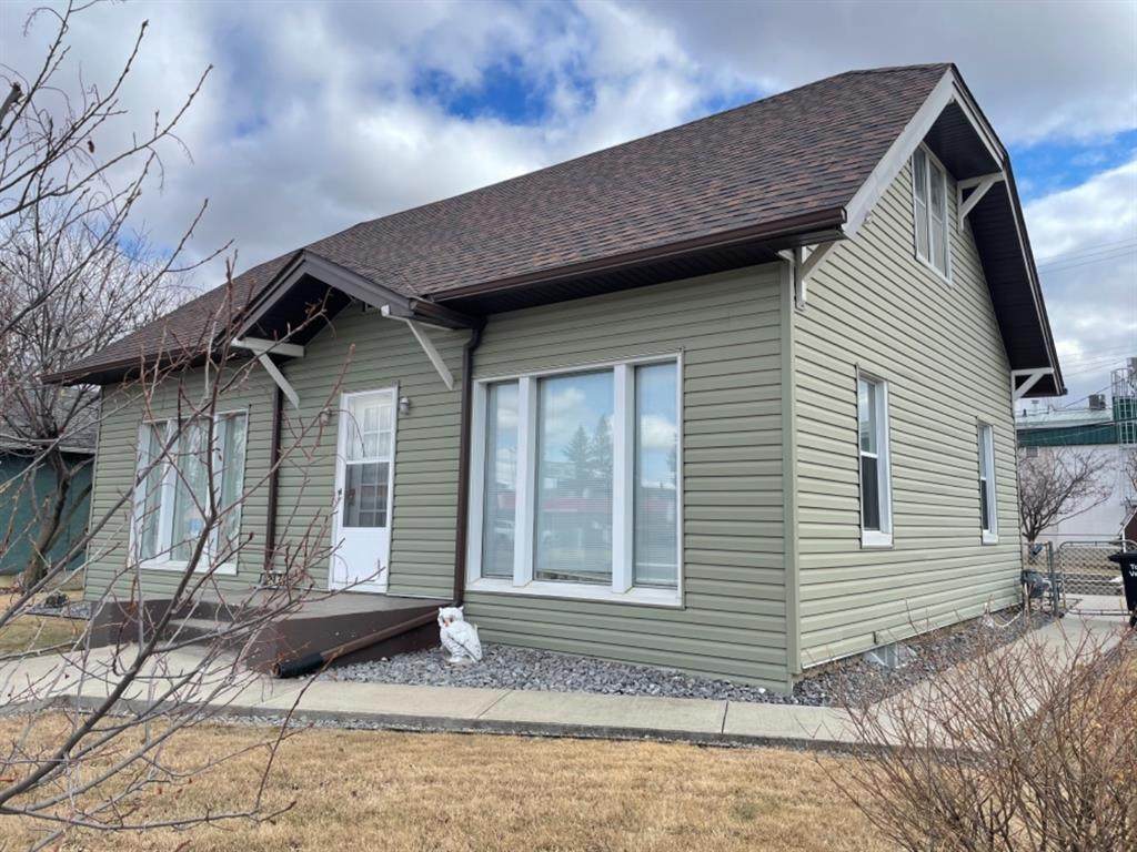 5217 50 Ave - Photo 1