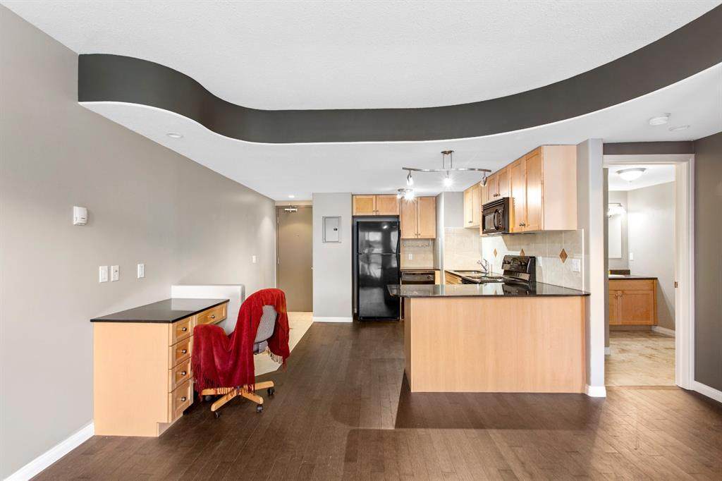 1424 22 Avenue - Photo 1