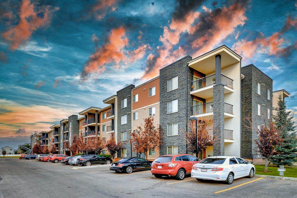 7110 80 Avenue - Photo 1