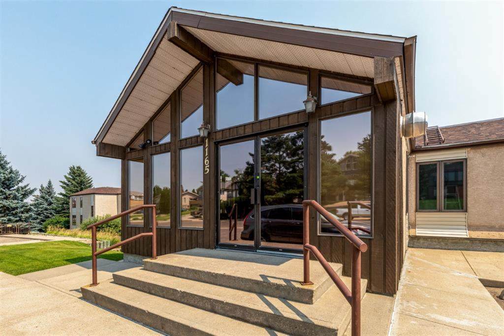 1165 16 Street - Photo 1