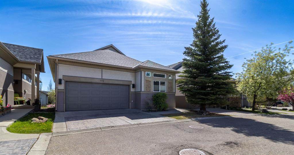 102 Crawford Drive - Photo 1