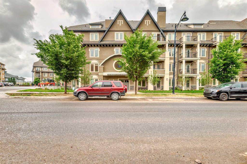 140 Mahogany Street - Photo 1