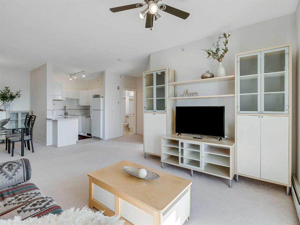 8 County Village Bay - Photo 1