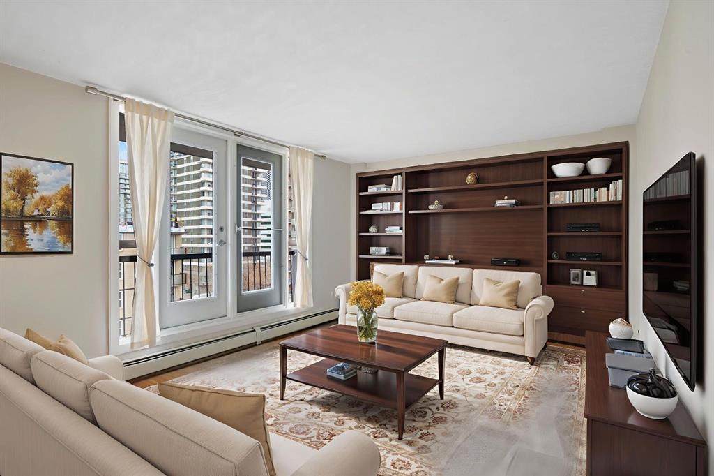 605 14 Avenue - Photo 1