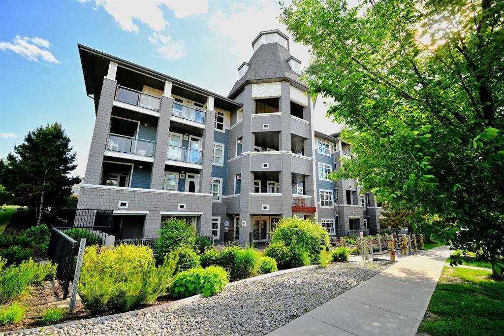 25 Auburn Meadows Avenue - Photo 1