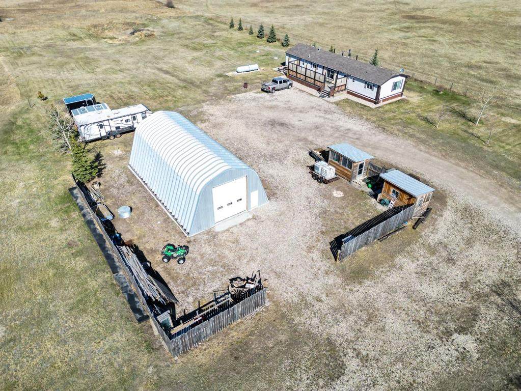 232080 Range Road 250 - Photo 1