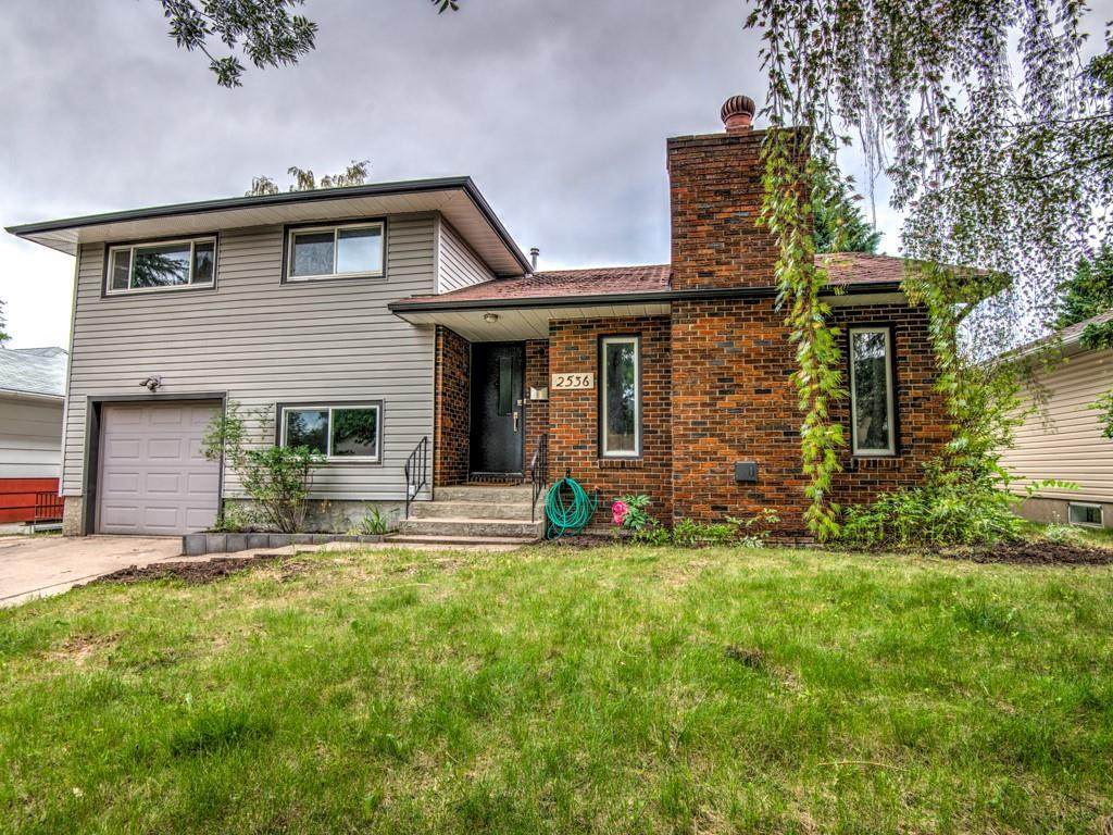 2536 Chicoutimi Drive - Photo 1