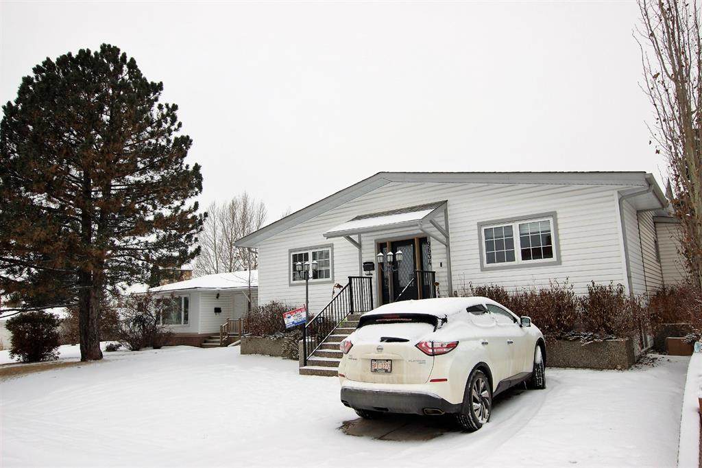 9634 107 Avenue - Photo 1