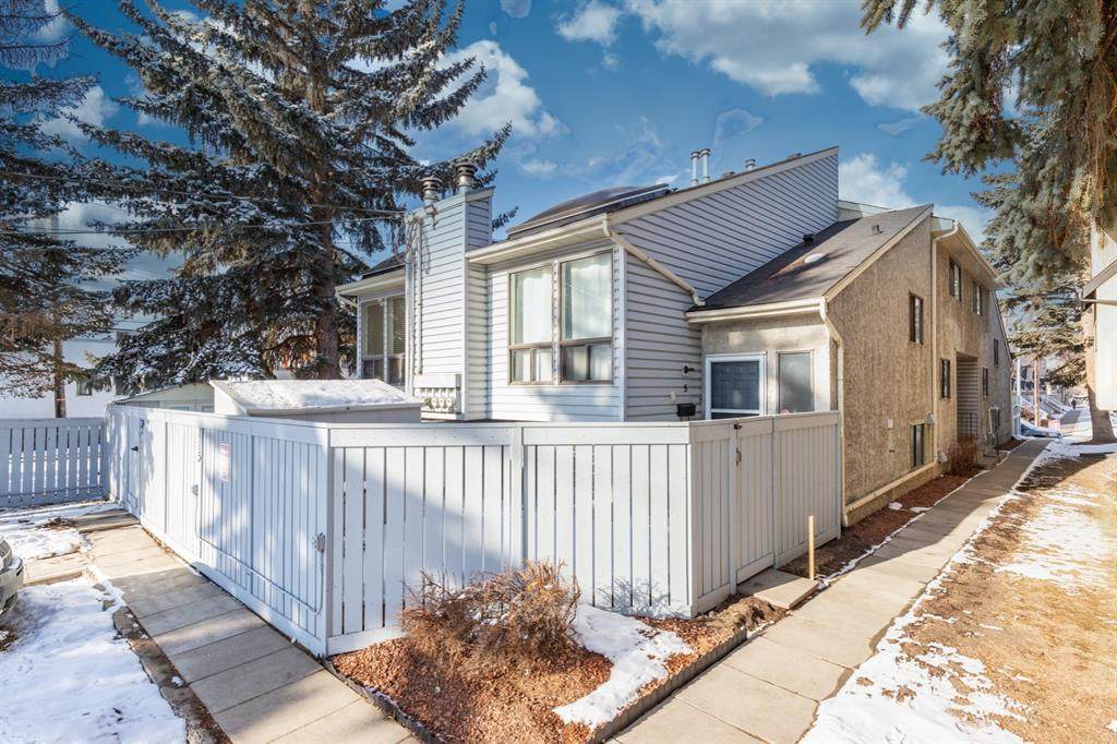 115 13 Avenue - Photo 1