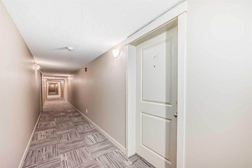 https://bt-photos.global.ssl.fastly.net/calgary/orig_boomver_4_A2287947-2.jpg