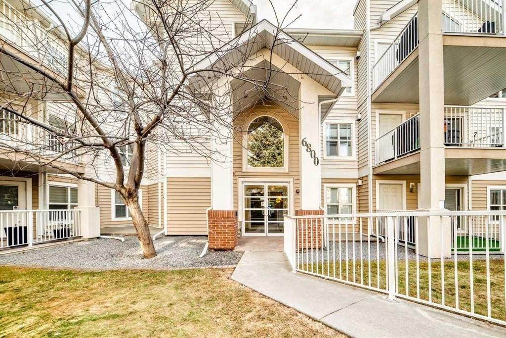 6800 Hunterview Drive - Photo 1
