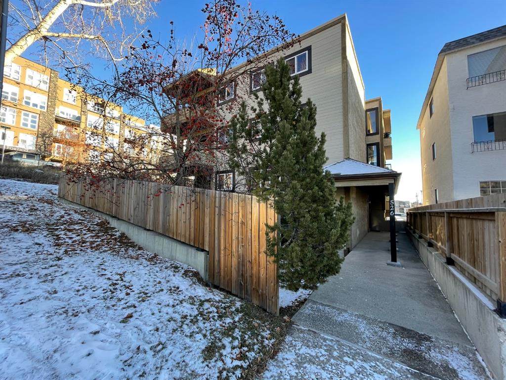 526 5 Street - Photo 1