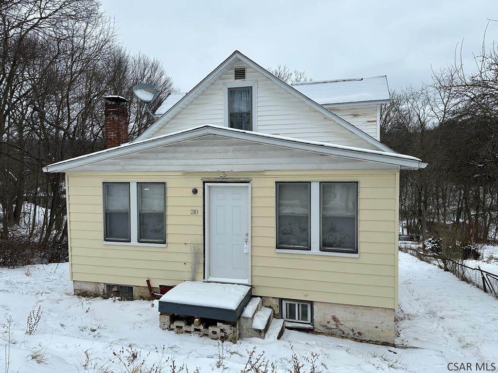 210 Ivy St - Photo 1