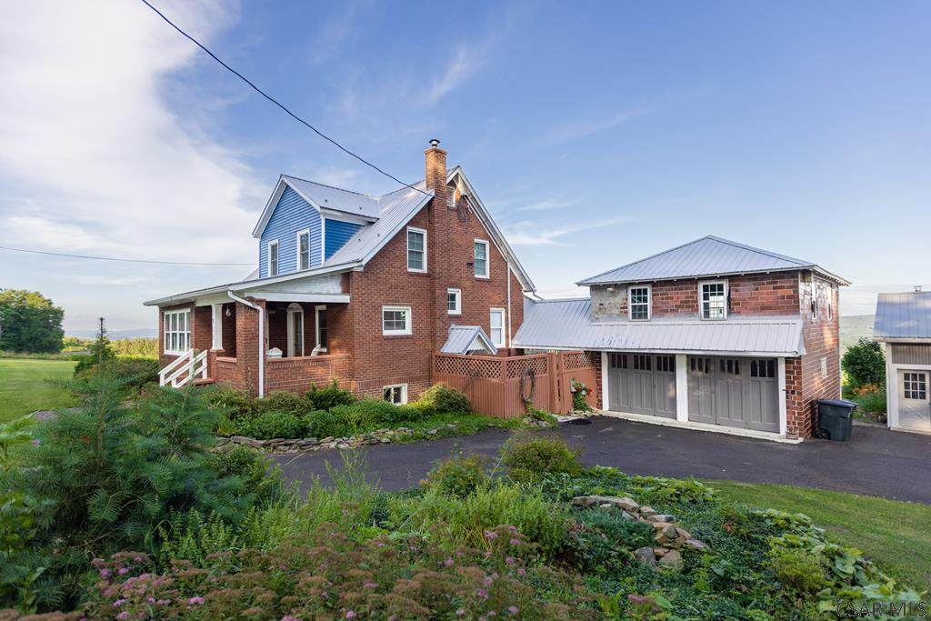 1925 Springs Rd - Photo 1