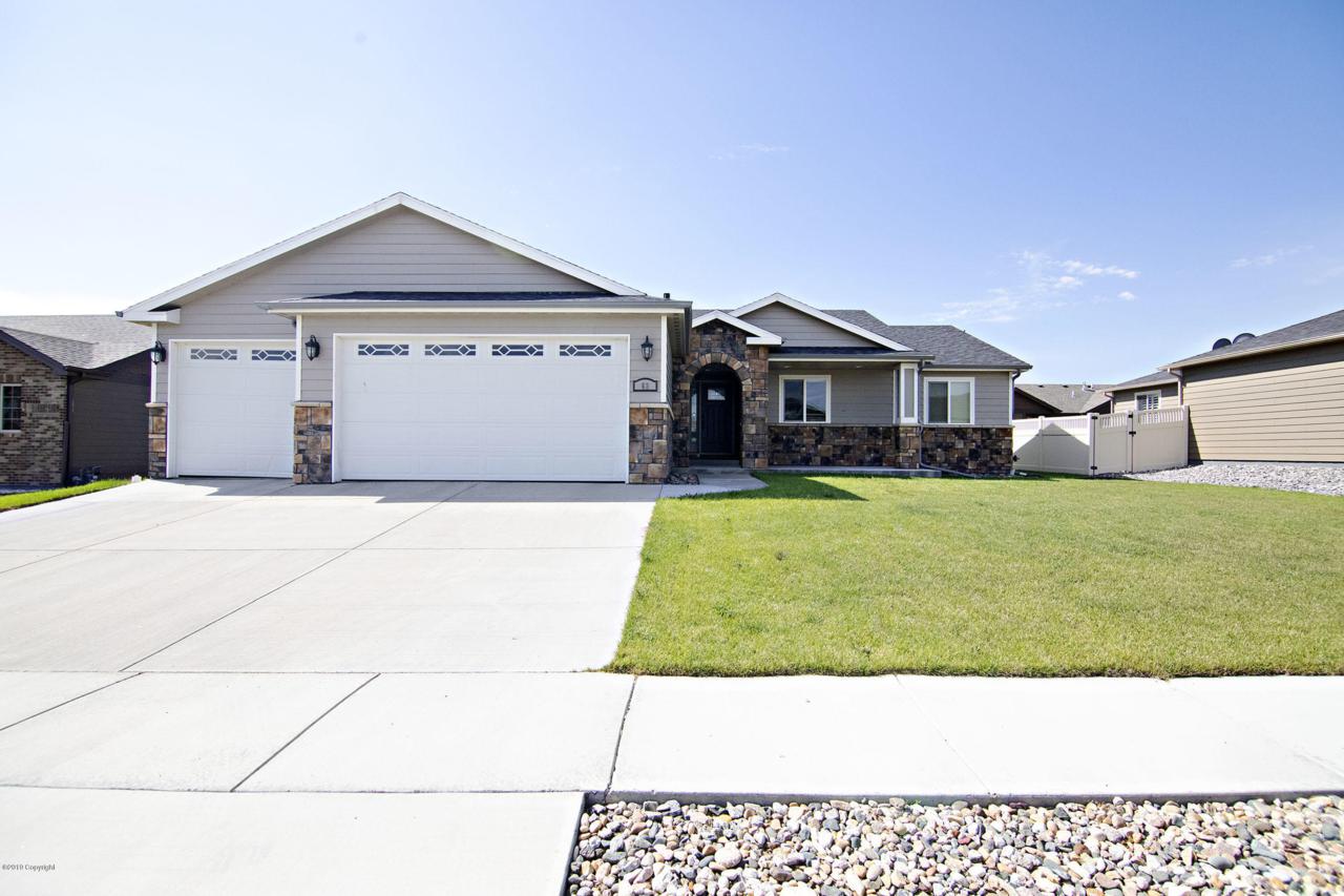 63 Augusta Cir - Photo 1