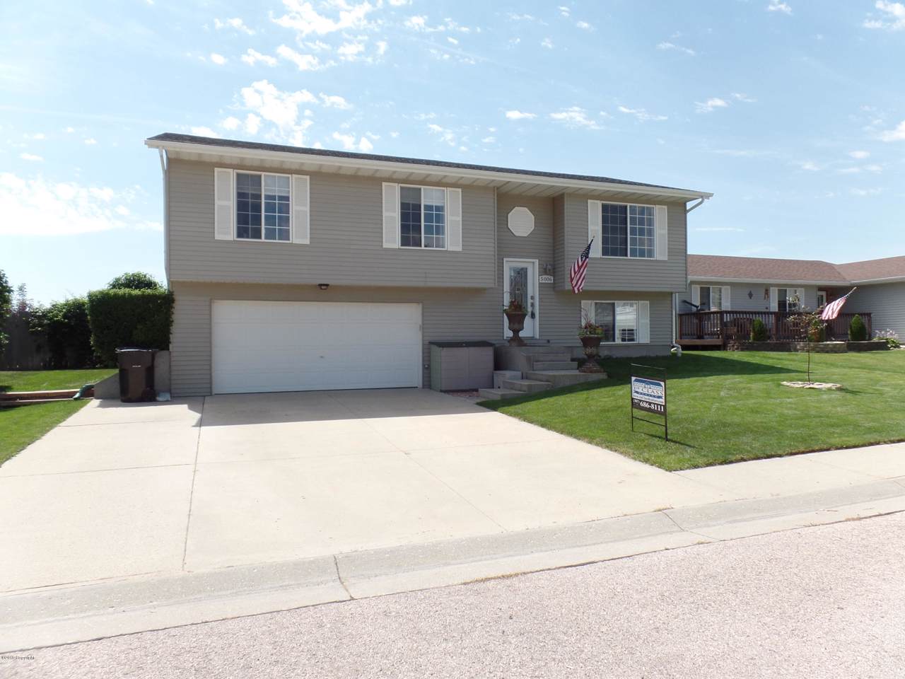 5006 Knickerbocker St - Photo 1