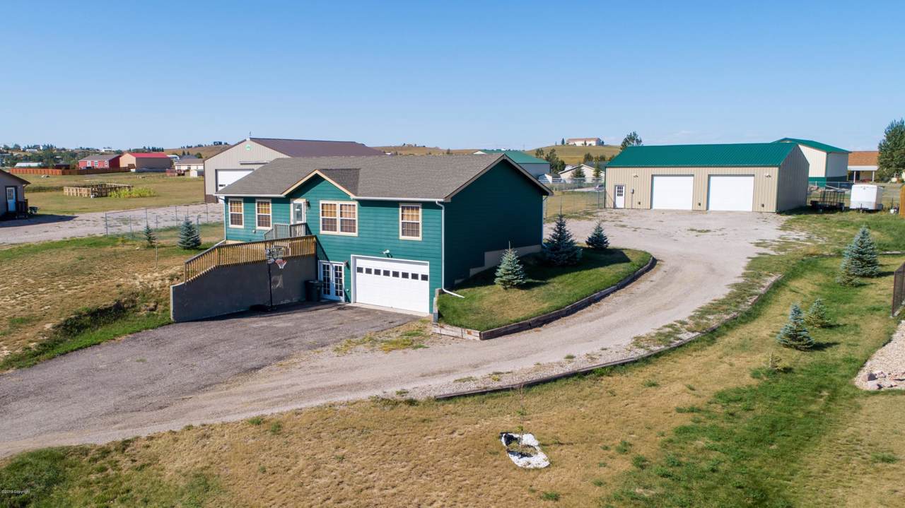 4350 Crestfield Ave - Photo 1