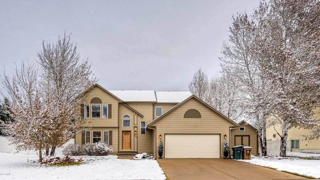 3308 Paintbrush Dr - Photo 1