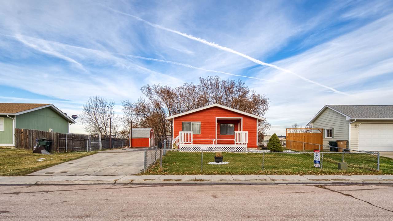 1706 Cimarron Dr - Photo 1
