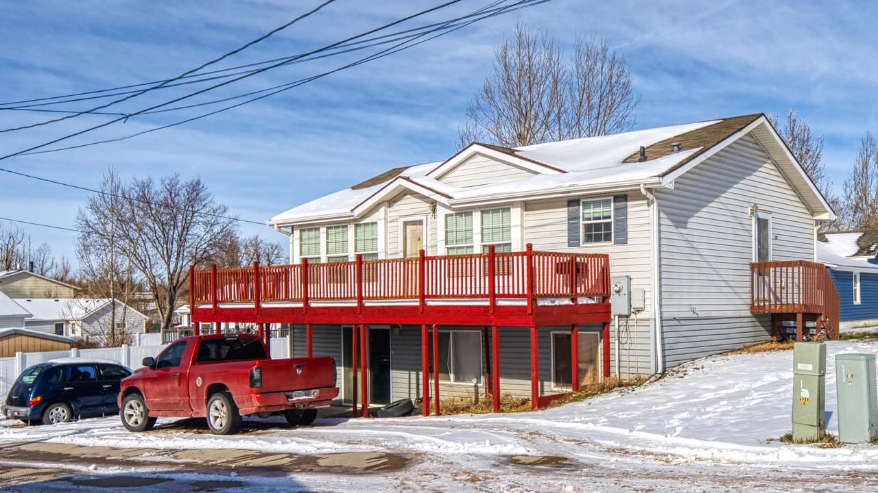 800 Gurley Ave - Photo 1