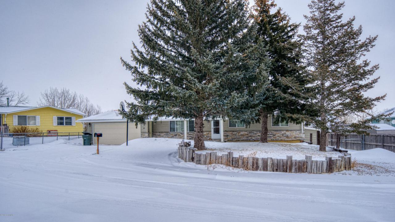 4 Garden Cir - Photo 1