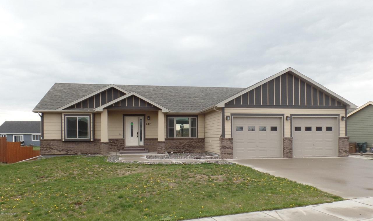 617 Arcadia Ave - Photo 1