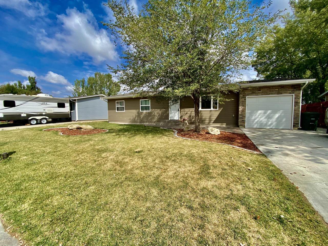 1616 Cimarron - Photo 1