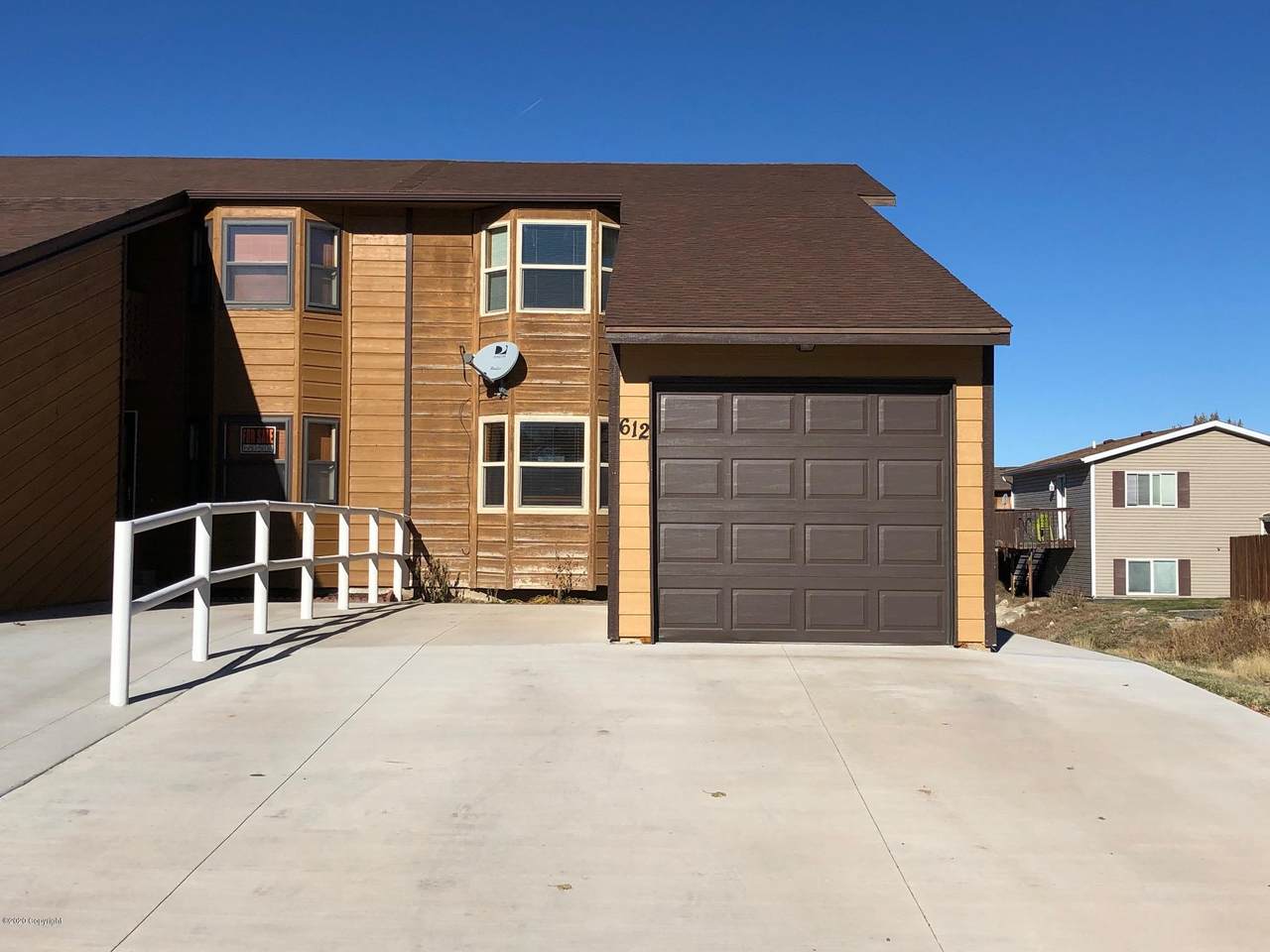 612 Oregon Ave - Photo 1