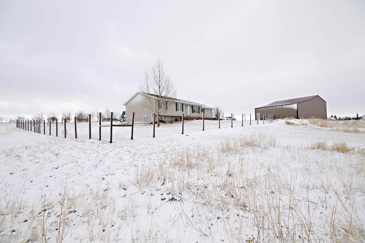 2704 Mustang Rd - Photo 1