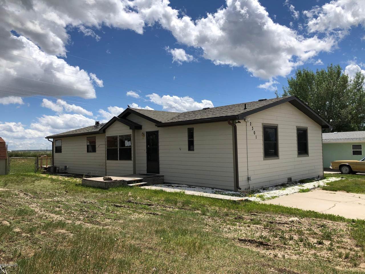 2301 Cheryl Ave - Photo 1