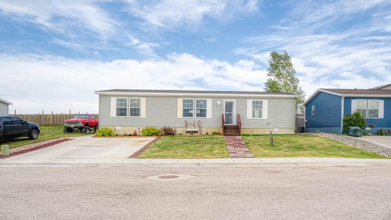 1606 Shadetree Ave - Photo 1