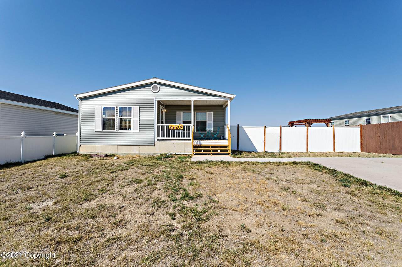 2605 Sandalwood St - Photo 1