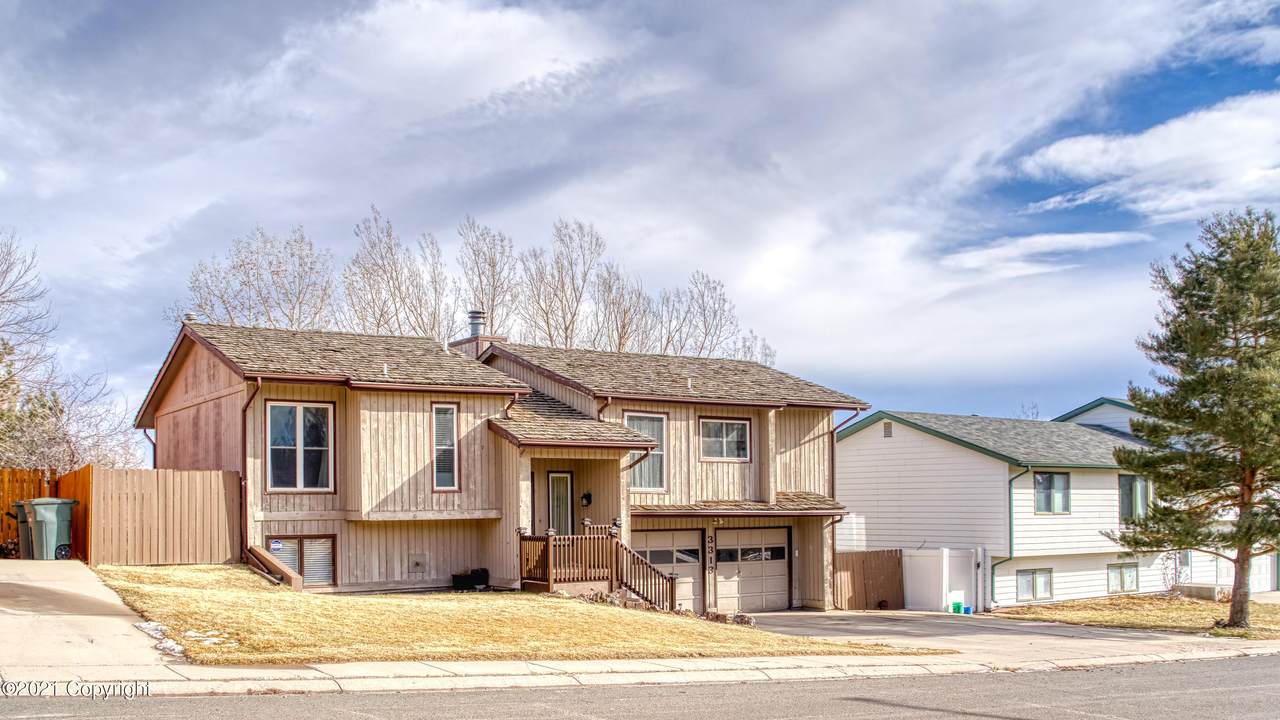 3313 Kinner Dr - Photo 1