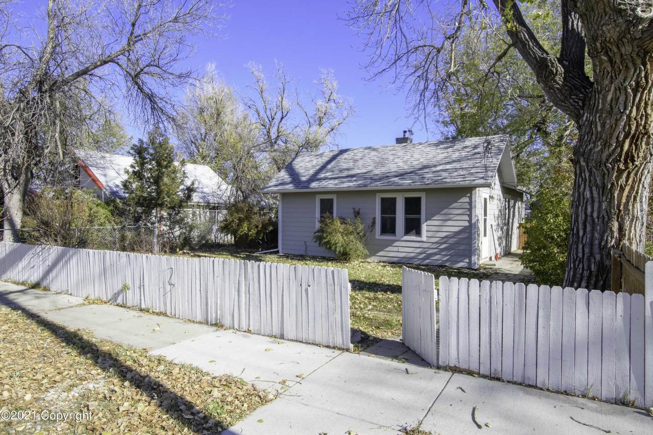 305 Emerson Ave - Photo 1