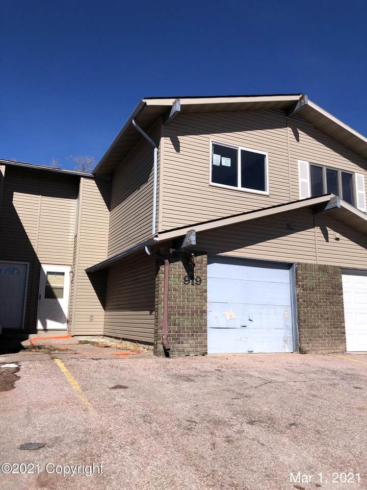 919 Mountain View Dr - Photo 1