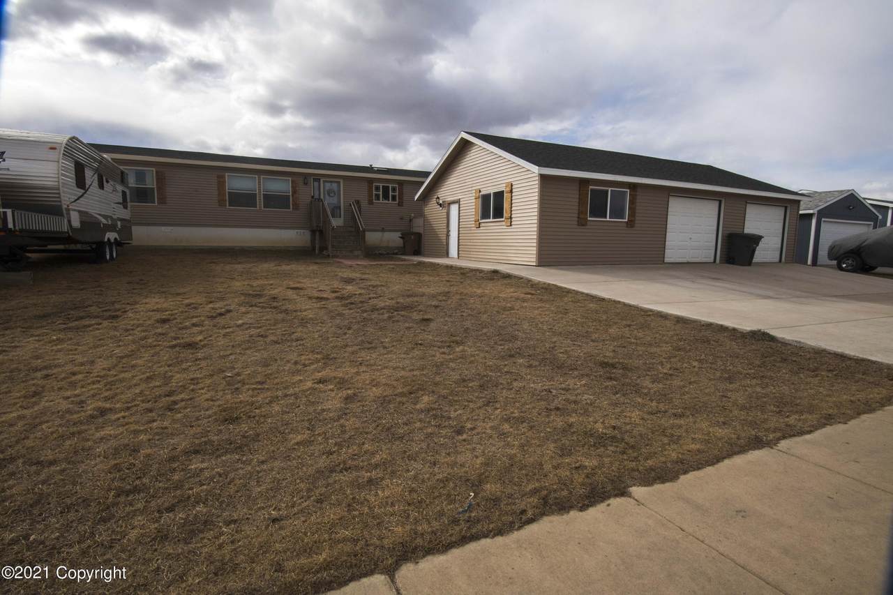 1505 Plumcreek Ave - Photo 1
