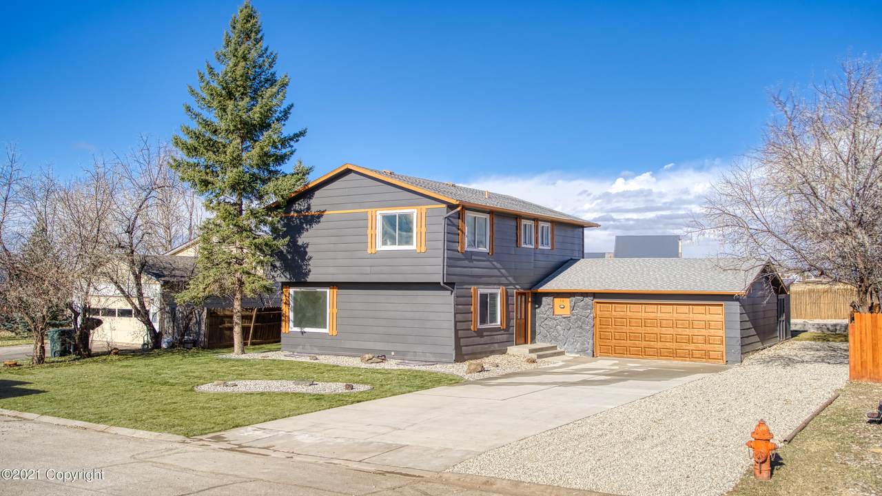 19 Constitution Dr - Photo 1