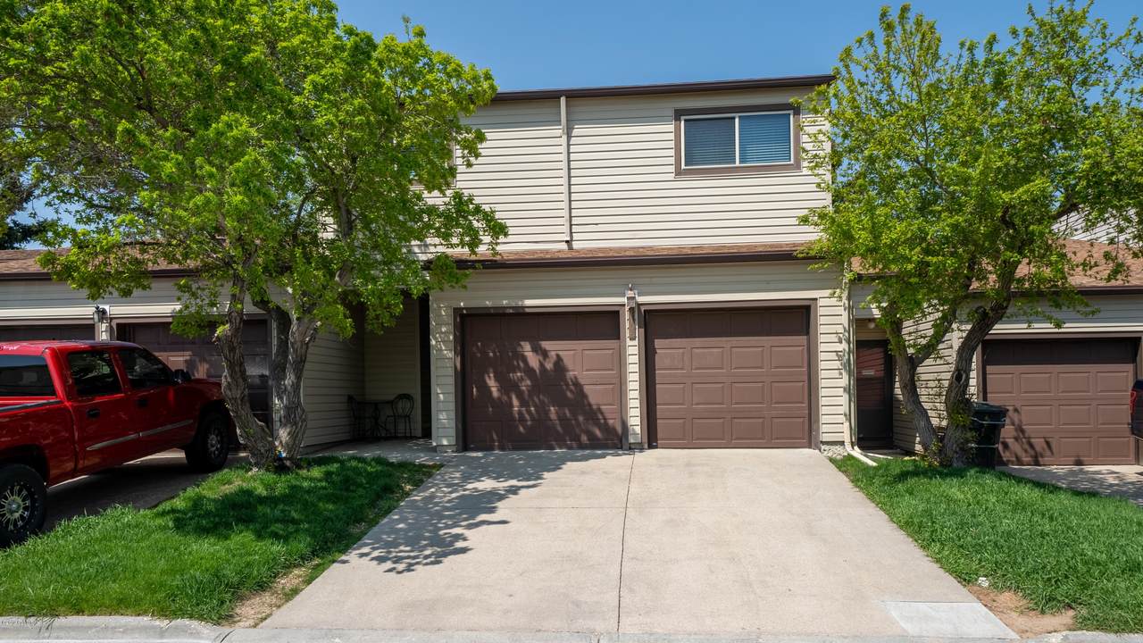 1108 Woodland Ave - Photo 1
