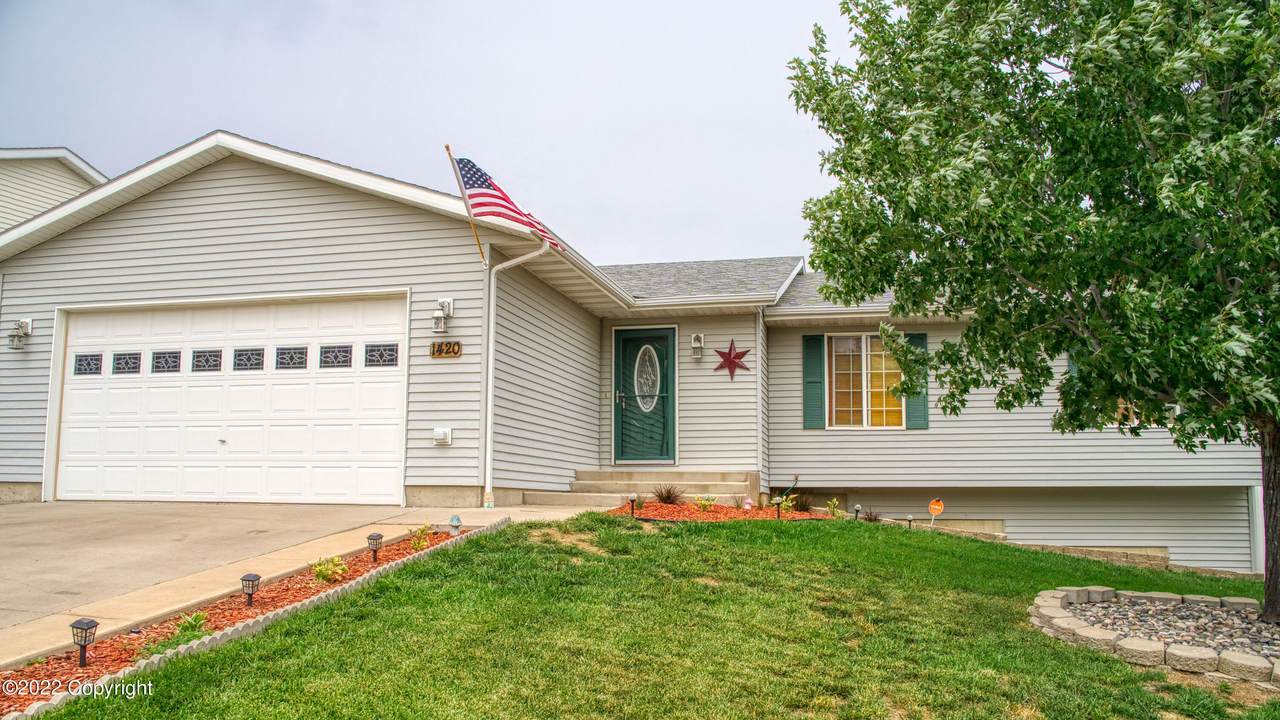 1420 Beaver Dr - Photo 1