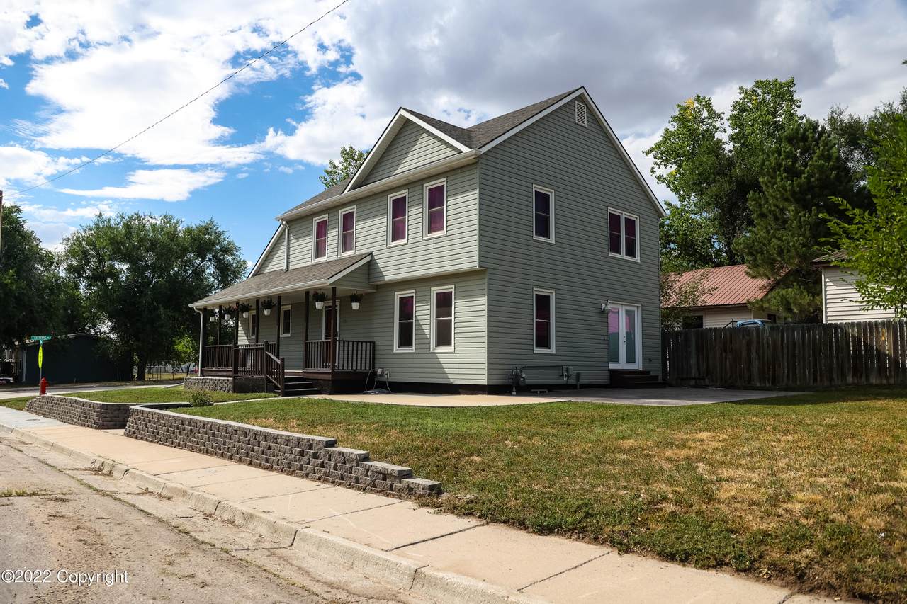 112 W Crook St - Photo 1