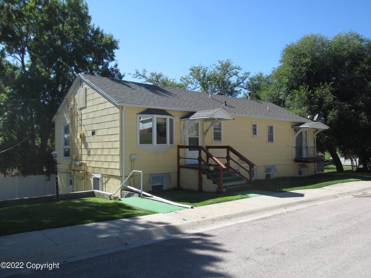 302 S Spokane Ave - Photo 1