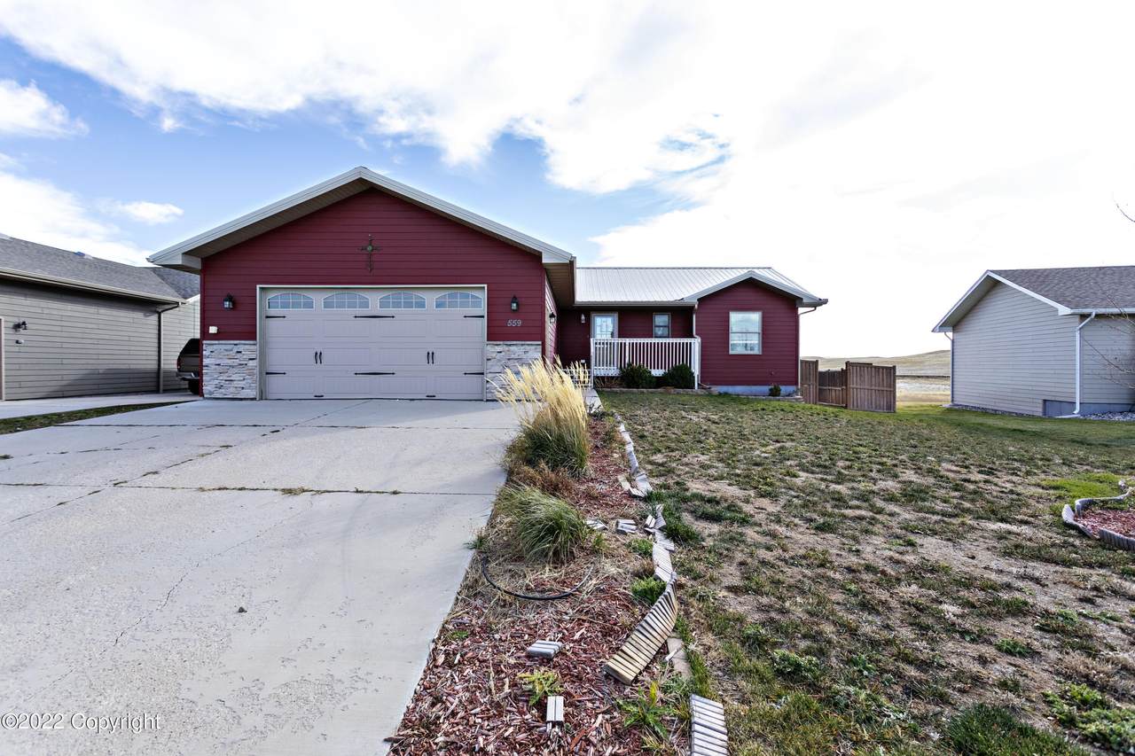 559 Hay Creek Rd - Photo 1