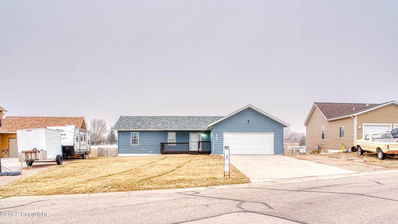 424 Sundance Cir - Photo 1