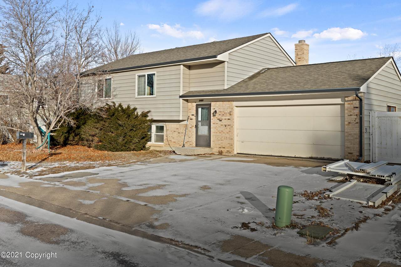 2405 Angus Dr - Photo 1