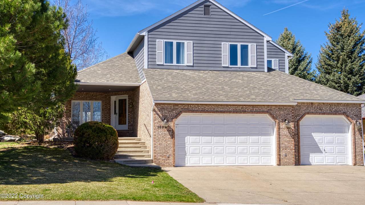 1008 Clarion Dr - Photo 1