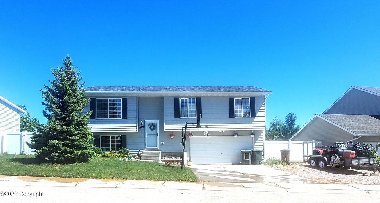 1302 Beaver Dr - Photo 1