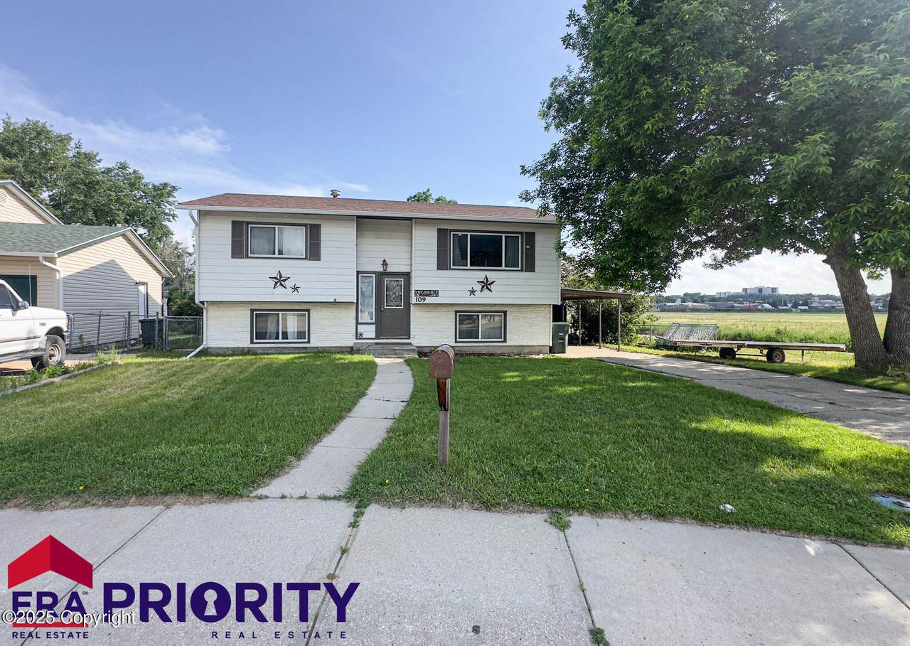 109 W Sunset Dr - Photo 1