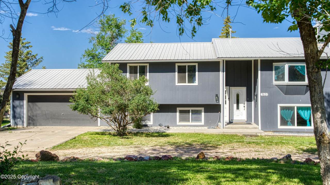7631 Rimrock Dr - Photo 1